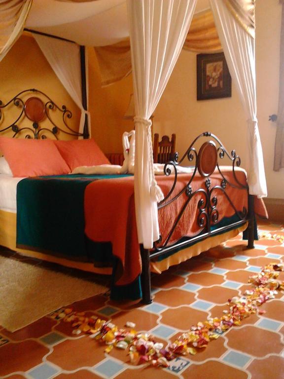 Hotel Palacio Chico 1850 Antigua Exterior photo