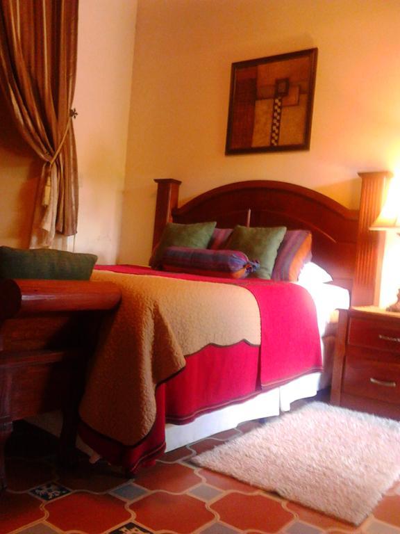 Hotel Palacio Chico 1850 Antigua Room photo